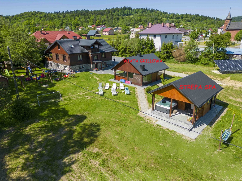 Ośrodek Agroturystyczny Jastrząb w Bieszczadach widok z drona